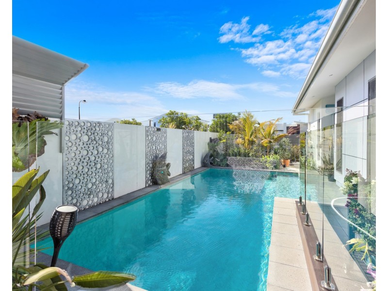 16 Breakers Place, Mount Coolum QLD 4573