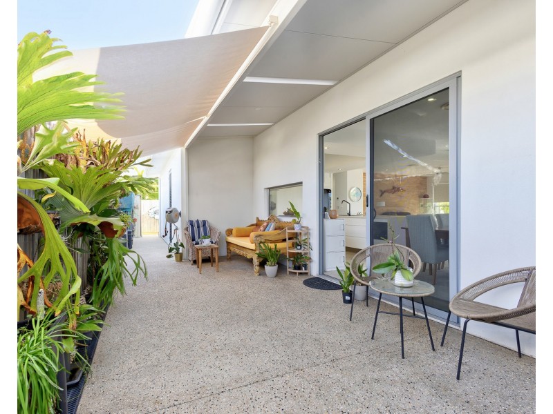 16 Breakers Place, Mount Coolum QLD 4573
