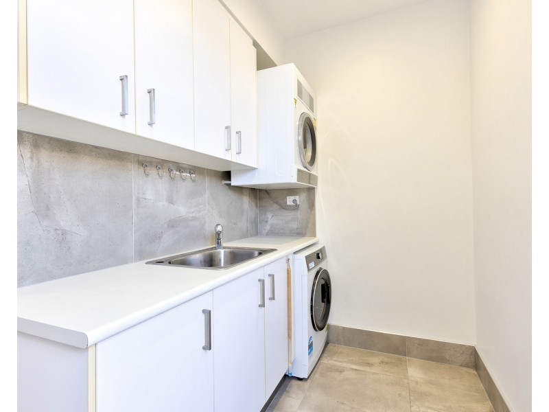 16 Breakers Place, Mount Coolum QLD 4573