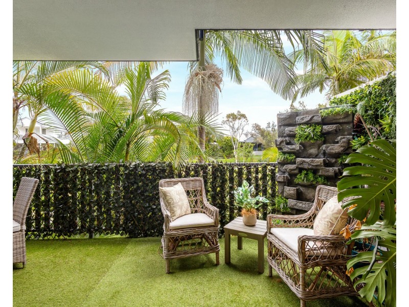 2/25 Seaside Boulevard, Marcoola QLD 4564