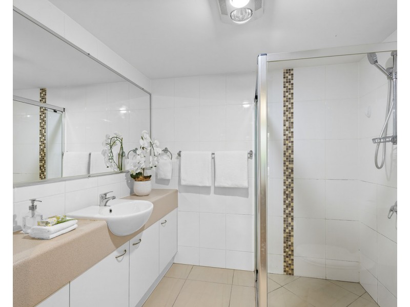 2/25 Seaside Boulevard, Marcoola QLD 4564