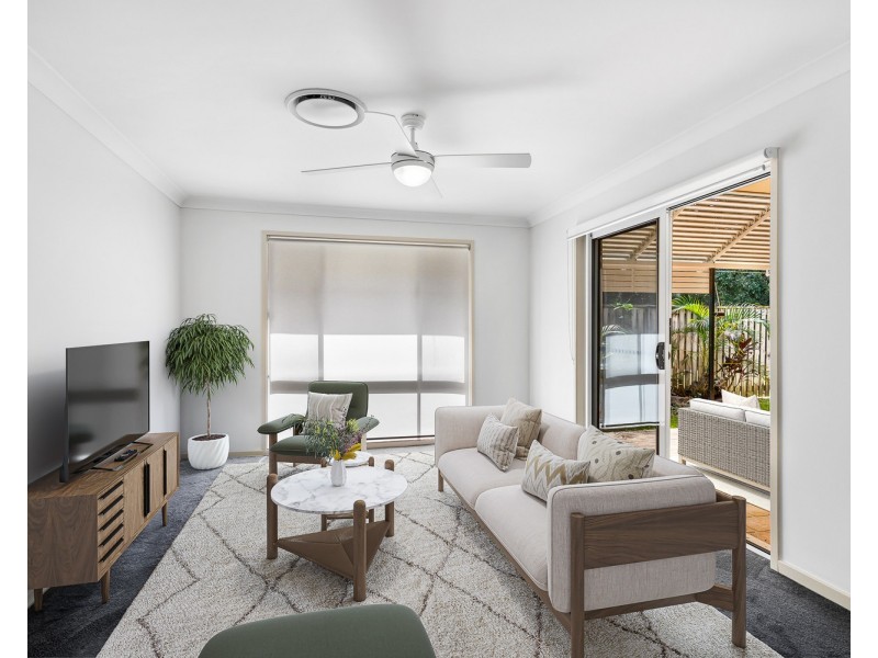 4 Liekefett Way, Little Mountain QLD 4551