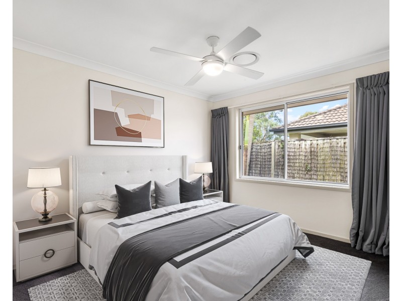 4 Liekefett Way, Little Mountain QLD 4551