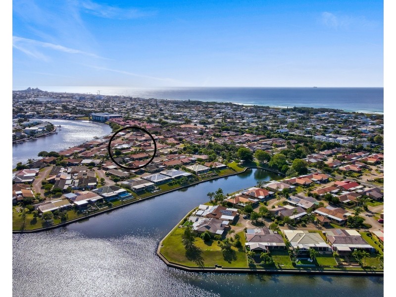 262/6 Melody Court, Warana QLD 4575