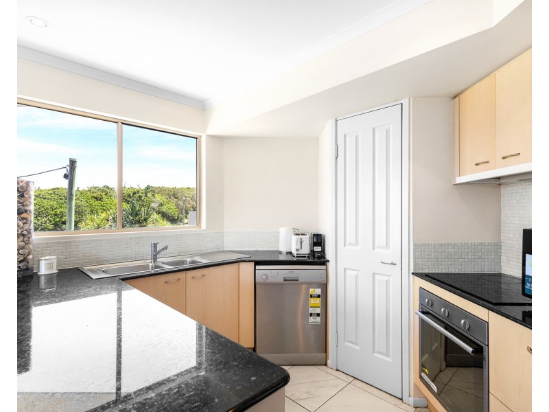 6/15 Andrew Street, Point Arkwright QLD 4573