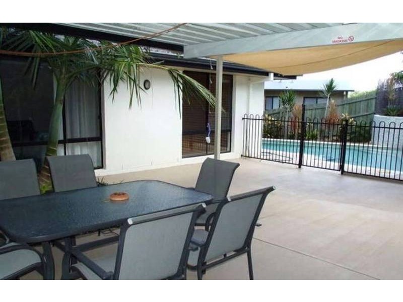 11 Sunstone Court, Yaroomba QLD 4573