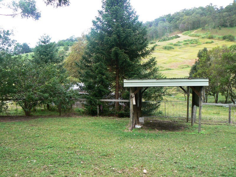 65 Thomson Valley Road, Valdora QLD 4561