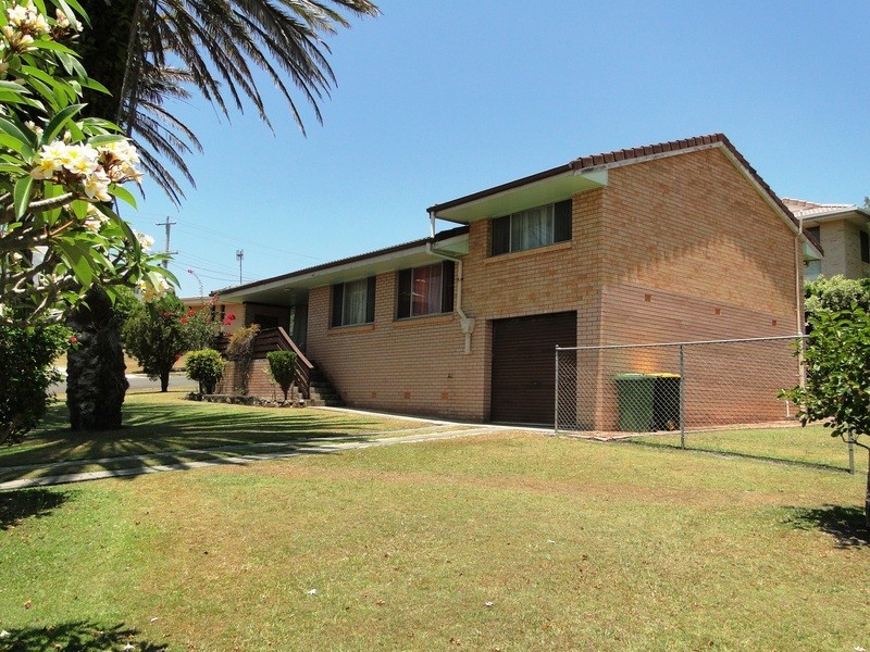 1 Long Beach Avenue, Coolum Beach QLD 4573