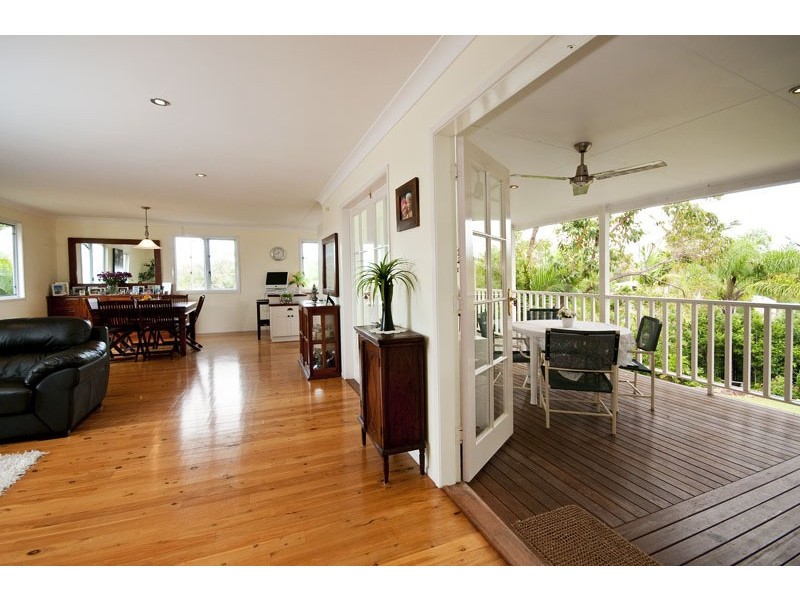 25 Marakari Crescent, Mount Coolum QLD 4573