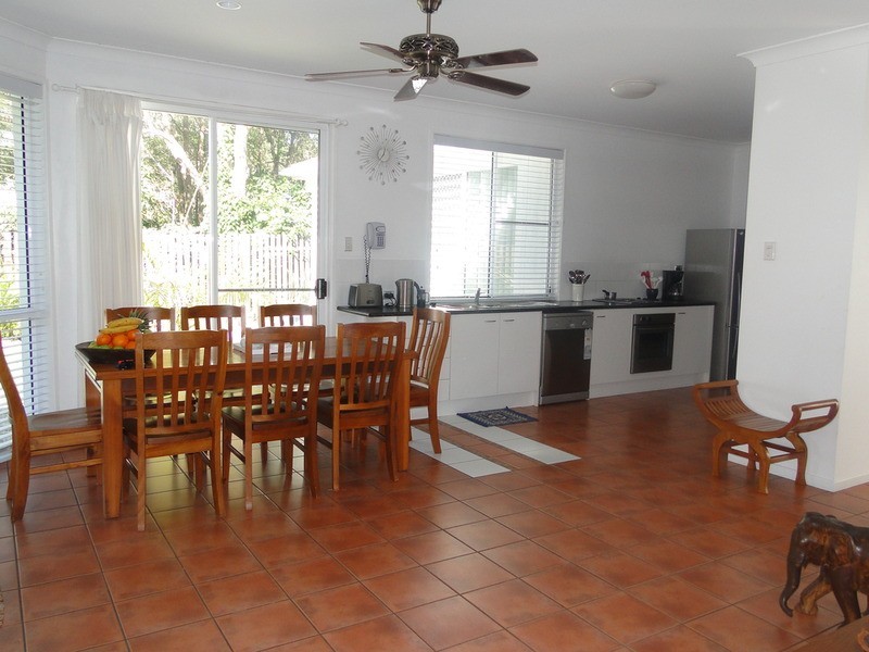 8 Warran Road, Yaroomba QLD 4573