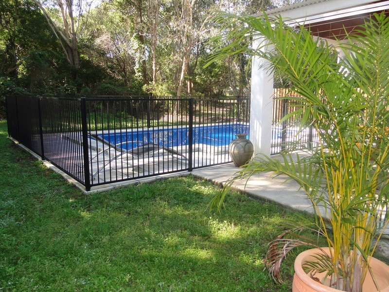 8 Warran Road, Yaroomba QLD 4573