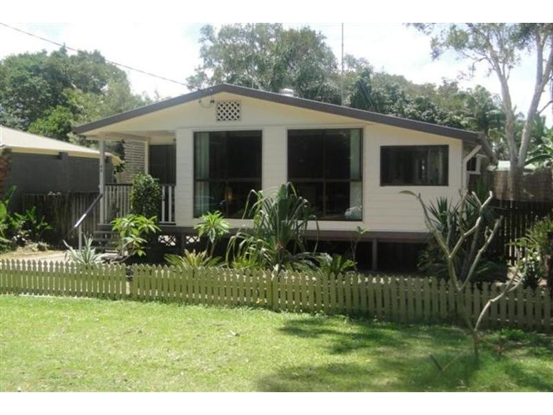 44 Panadanus Avenue, Coolum Beach QLD 4573