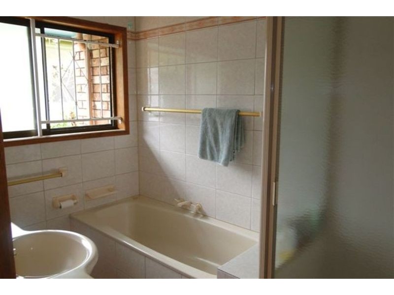 16 Yerranya Row, Coolum Beach QLD 4573