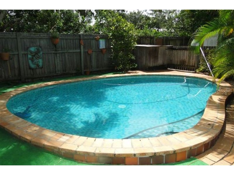 16 Yerranya Row, Coolum Beach QLD 4573