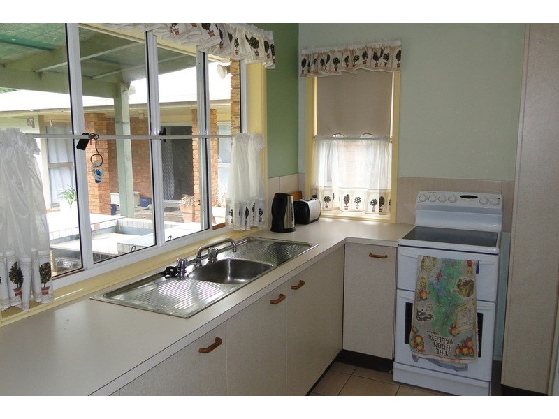 33 Seaspray Avenue, Coolum Beach QLD 4573