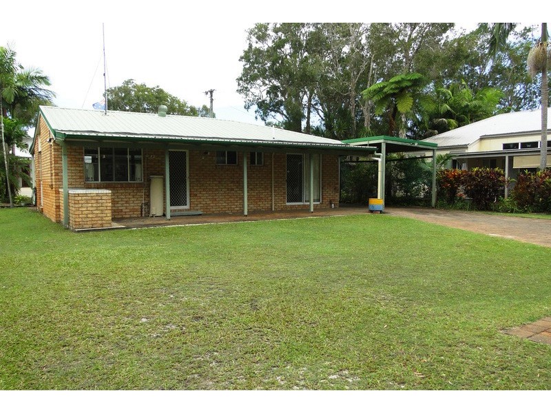 33 Seaspray Avenue, Coolum Beach QLD 4573