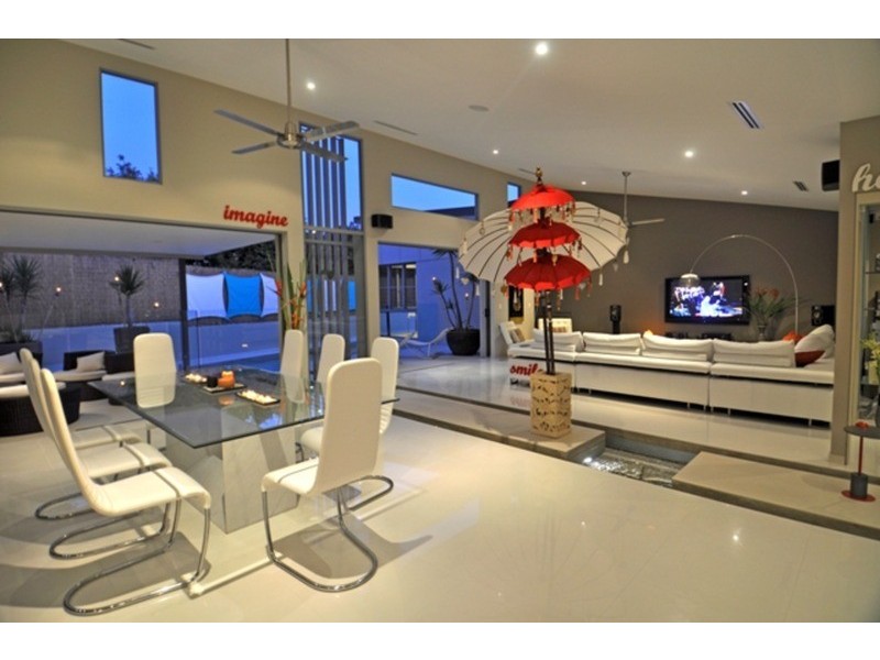 2 Glen Abby Avenue, Peregian Springs QLD 4573