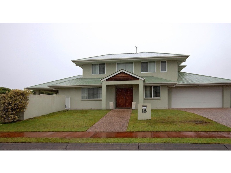 13 Greenside Court, Peregian Springs QLD 4573