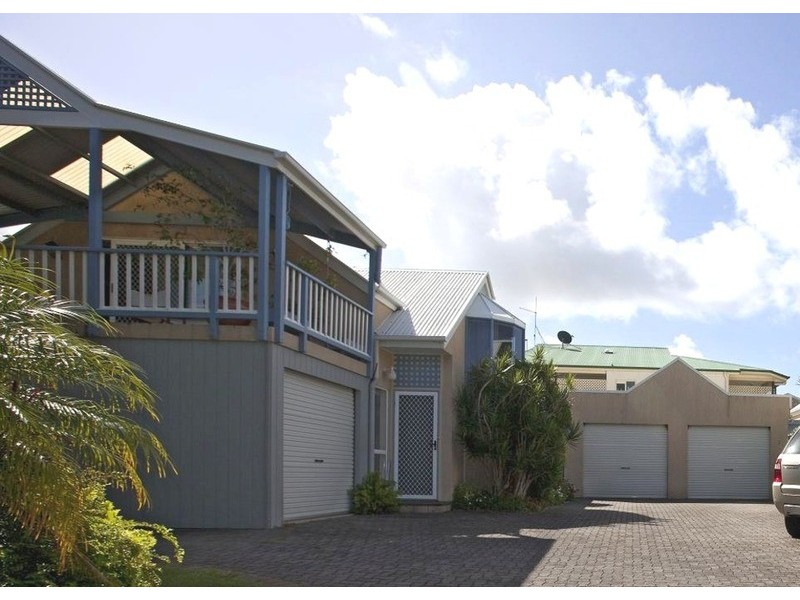 2/23 Ramilles Street, Mount Coolum QLD 4573