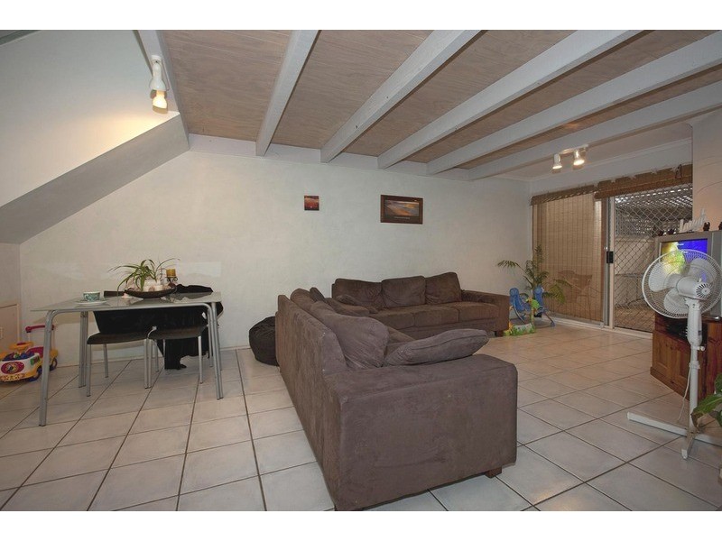 2/23 Ramilles Street, Mount Coolum QLD 4573