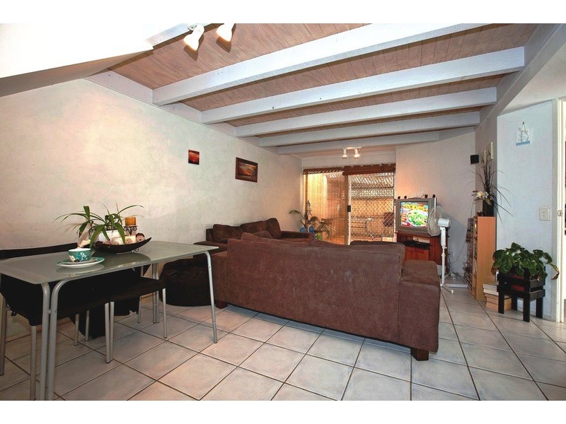 2/23 Ramilles Street, Mount Coolum QLD 4573