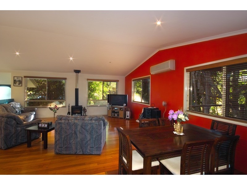 13 Jeenon Street, Mount Coolum QLD 4573