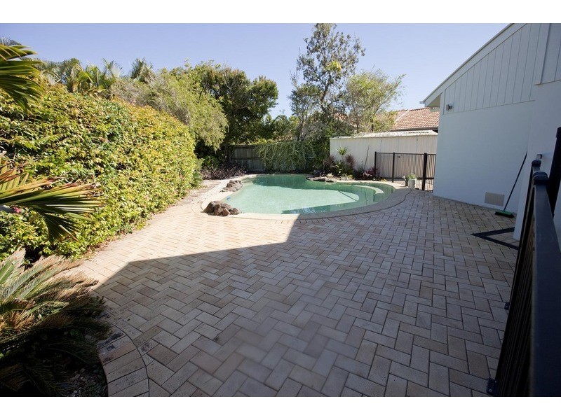 9 Sabraon Court, Marcoola QLD 4564