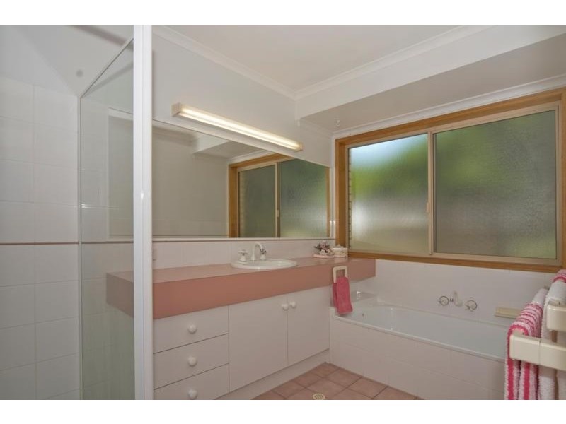 8 Kallatina Court, Mount Coolum QLD 4573