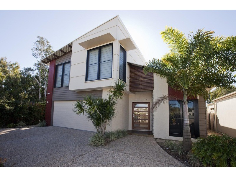 25 Ocean Keys Crescent, Mount Coolum QLD 4573