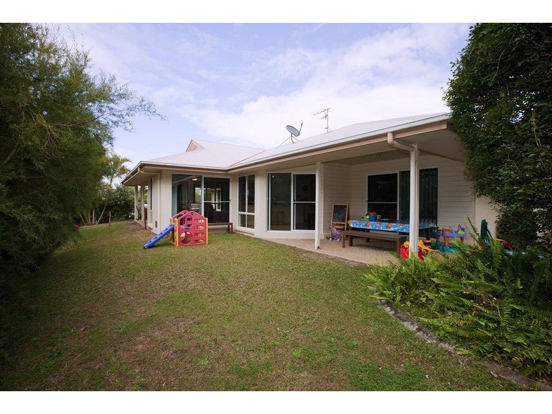 12 Dharalee Court, Mount Coolum QLD 4573