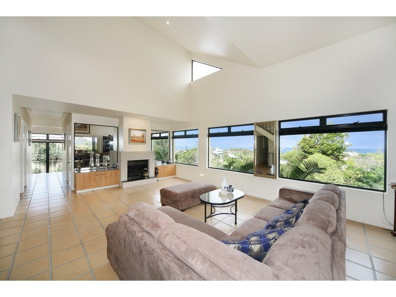 15 Neurum Road, Yaroomba QLD 4573