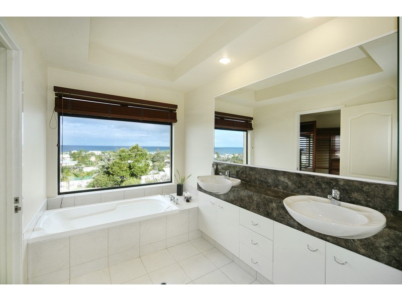 15 Neurum Road, Yaroomba QLD 4573