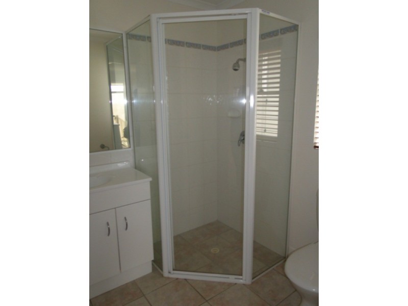 7b Lakedrive Crescent, Marcoola QLD 4564