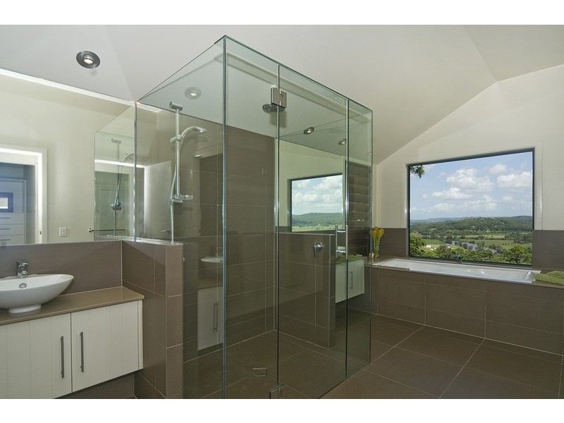 27 Ocean Vista Drive, Maroochy River QLD 4561
