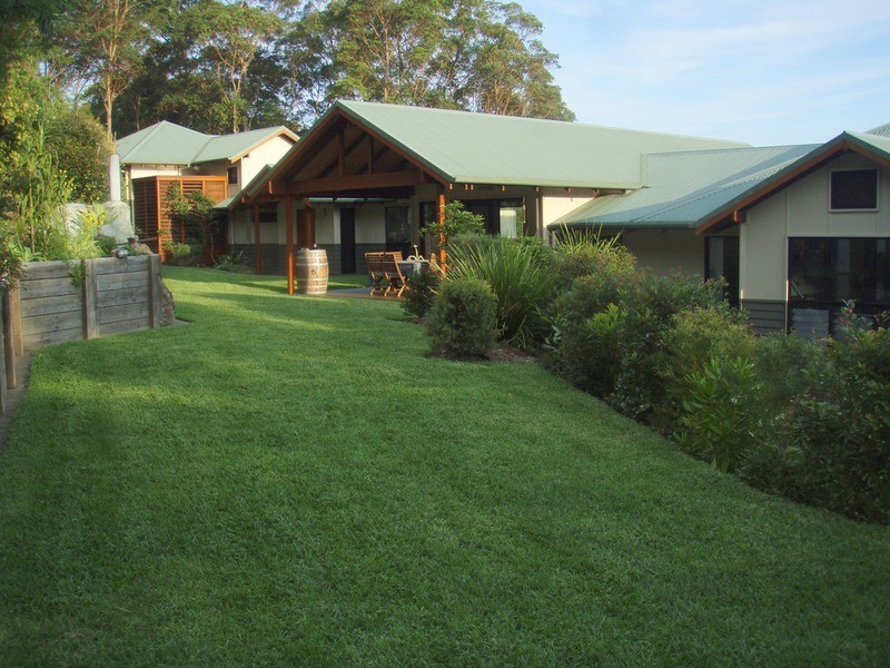 27 Ocean Vista Drive, Maroochy River QLD 4561