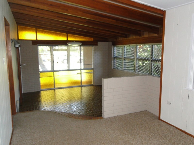 8 Yerranya  Row, Coolum Beach QLD 4573
