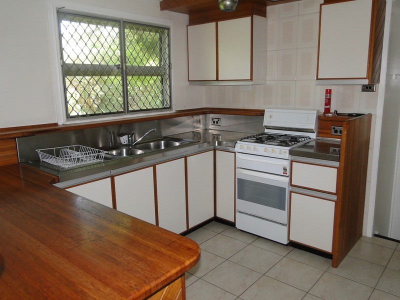 8 Yerranya  Row, Coolum Beach QLD 4573