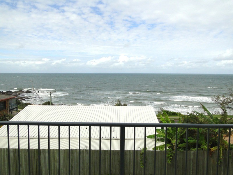 2/137 Coolum Terrace, Coolum Beach QLD 4573
