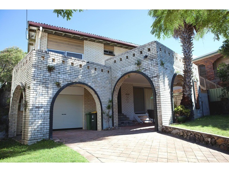 1542 David Low Way, Point Arkwright QLD 4573