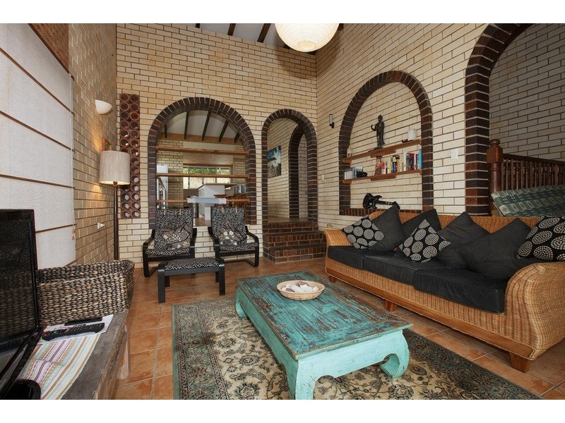 1542 David Low Way, Point Arkwright QLD 4573