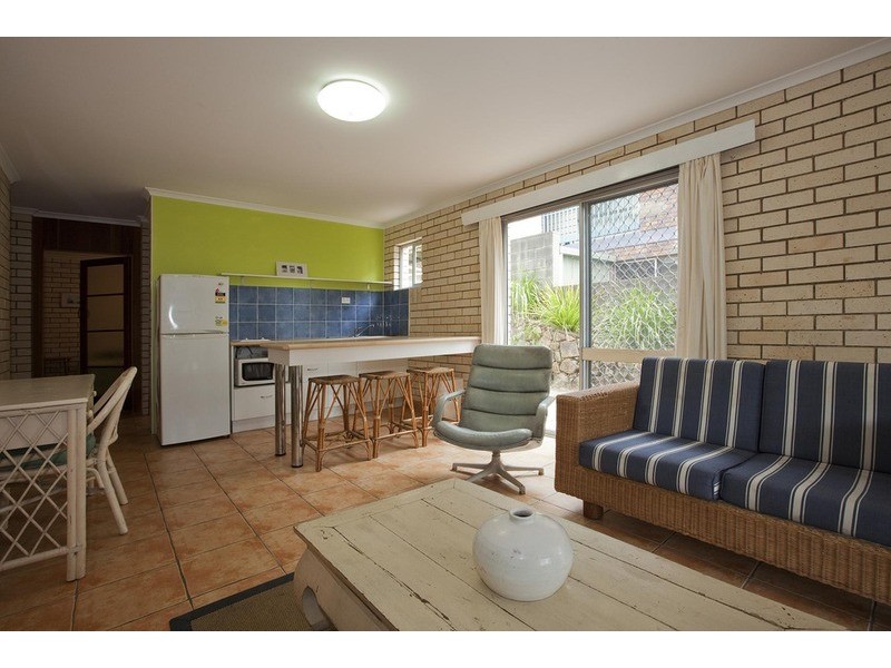 1542 David Low Way, Point Arkwright QLD 4573