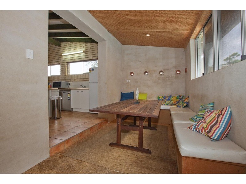 1542 David Low Way, Point Arkwright QLD 4573