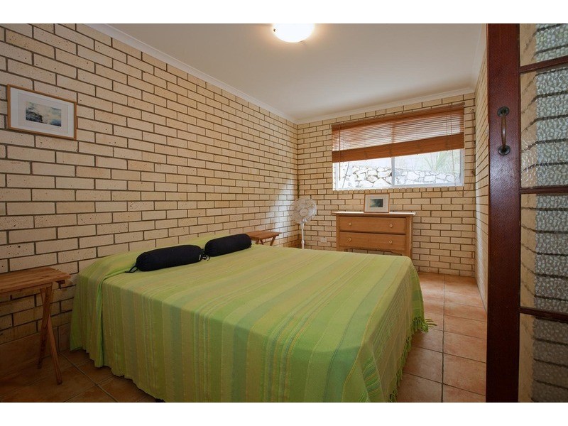 1542 David Low Way, Point Arkwright QLD 4573