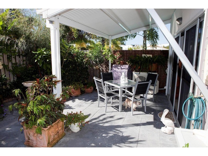 18/6 Suncoast Beach Drive, Mount Coolum QLD 4573