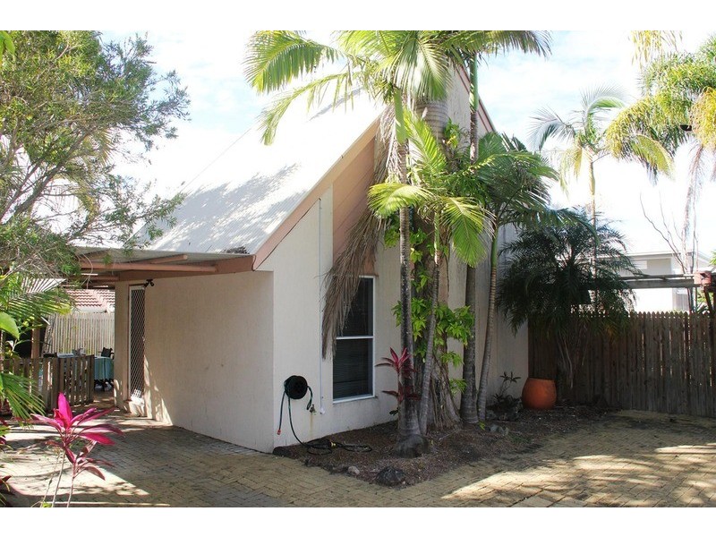 1/6 Quinn Court, Mount Coolum QLD 4573