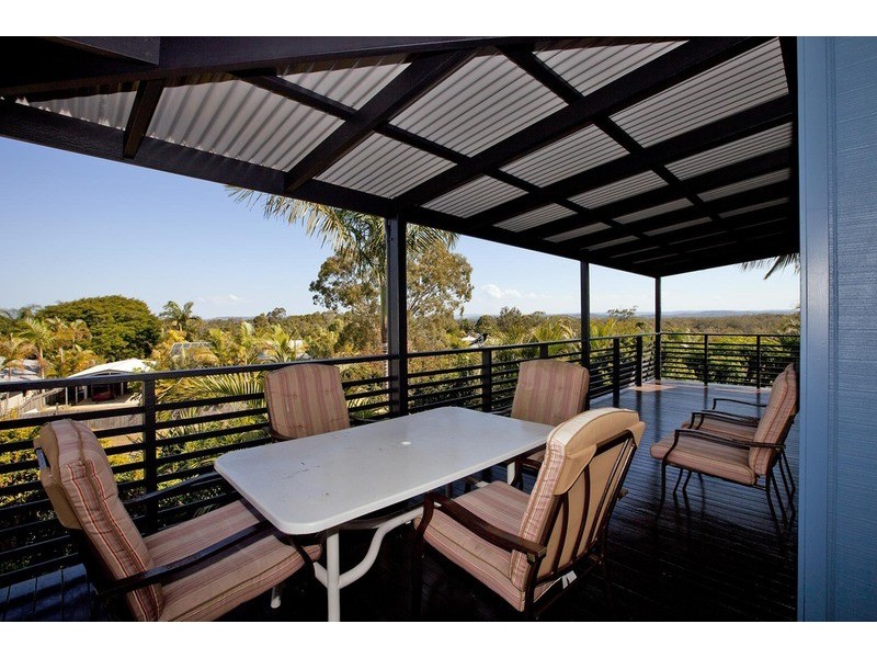 1 Baratook Crescent, Mount Coolum QLD 4573