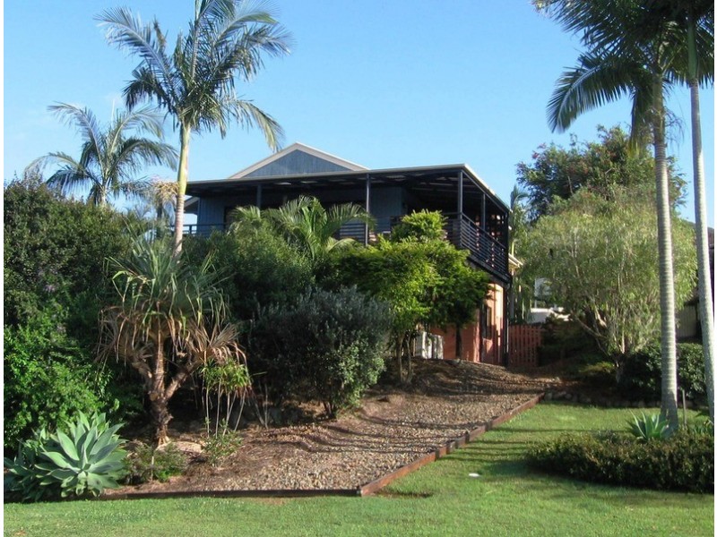 1 Baratook Crescent, Mount Coolum QLD 4573