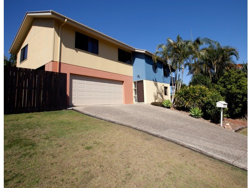 1 Baratook Crescent, Mount Coolum QLD 4573