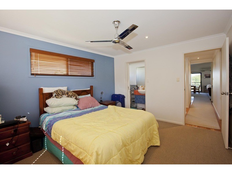 1 Baratook Crescent, Mount Coolum QLD 4573