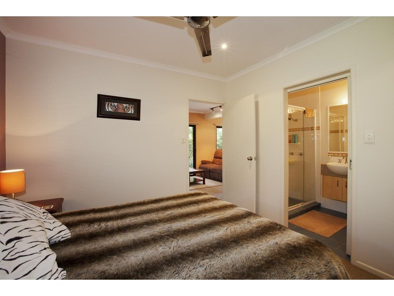 1 Baratook Crescent, Mount Coolum QLD 4573